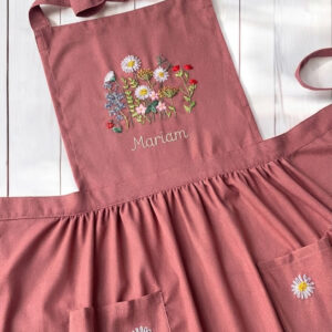 Petals & Stitches Apron with pockets